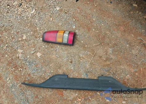 2004 GMC Sierra 1500 Sle z USA, uszkodzony, nr VIN 2GTEK19T341257621